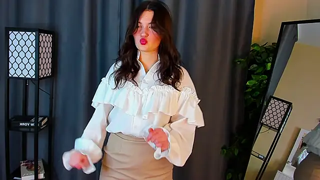 AlvaWiese online show from November 25, 2025, 3:12 pm