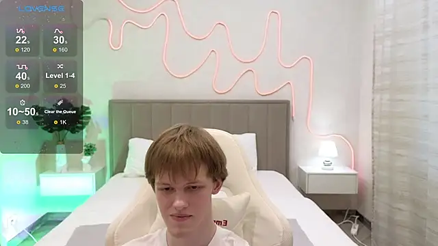 Fakeangel87 online show from November 4, 2025, 9:08 am