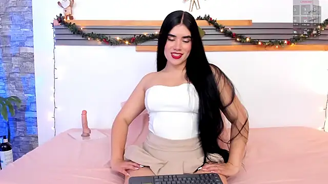 Snapshot of Oriana_03 chatting on December 5, 2025, 6:26 pm Oriana 03 online show from December 5, 2025, 6:26 pm