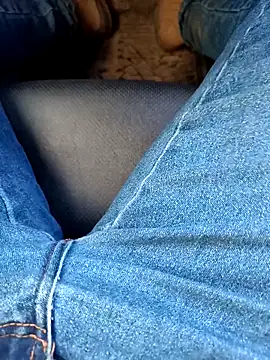 1anonimous online show from December 2, 2025, 8:59 pm