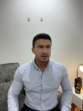 Chris Clarck online show from November 4, 2025, 7:13 pm