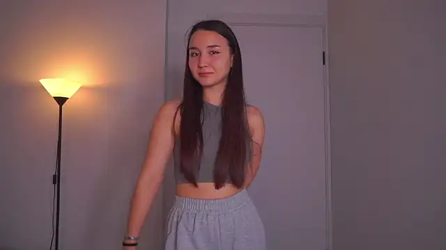 StephaniMulac online show from November 1, 2025, 4:14 am