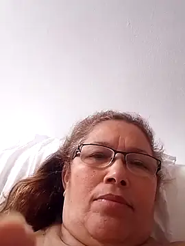 Snapshot of Cessi50 chatting on July 16, 2026, 3:29 pm Cessi50 online show from July 16, 2026, 3:29 pm