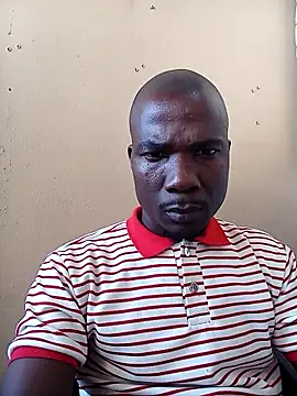 Snapshot of Ndodemnyama@xh chatting on May 9, 2026, 11:15 am Ndodemnyamaxh online show from May 9, 2026, 11:15 am