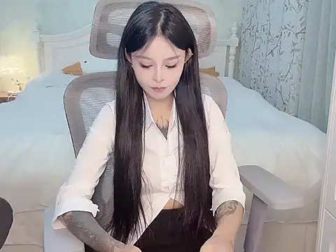 Snapshot of Titoo-170 chatting on November 20, 2025, 12:38 pm Titoo-170 online show from November 20, 2025, 12:38 pm