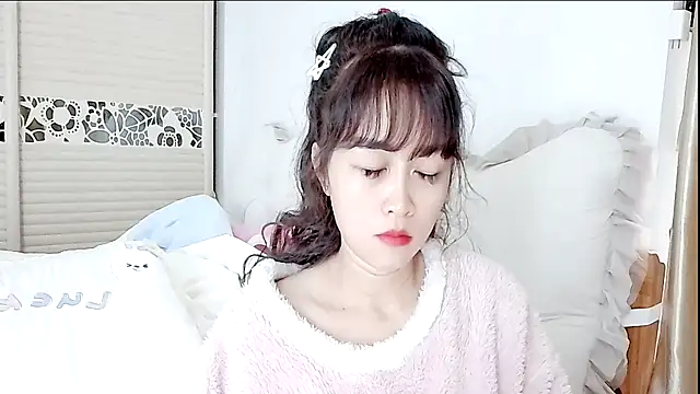 lookbyby online show from January 13, 2026, 1:22 am