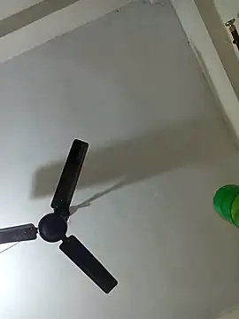 Snapshot of Hot__cute001 chatting on November 1, 2025, 5:48 pm Hot cute001 online show from November 1, 2025, 5:48 pm