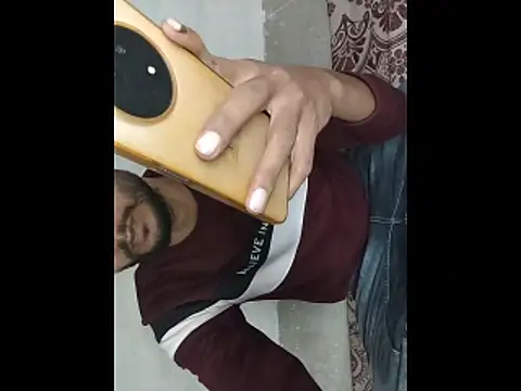 Snapshot of baby_Cpl21 chatting on November 17, 2025, 4:35 pm baby Cpl21 online show from November 17, 2025, 4:35 pm