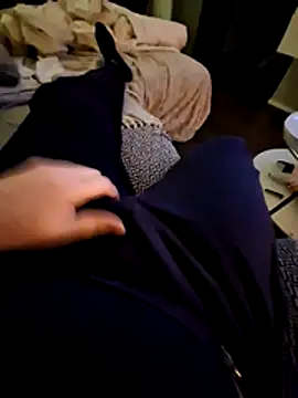 Boy18cm93 online show from January 12, 2026, 8:25 pm