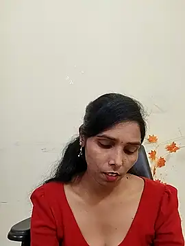 Snapshot of Brown__girl chatting on November 4, 2025, 8:46 am Brown  girl online show from November 4, 2025, 8:46 am