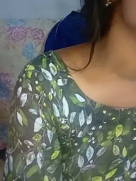 Neha533 online show from May 12, 2026, 6:49 pm