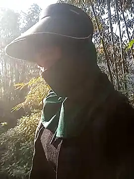 Snapshot of Mami_xxx chatting on November 27, 2025, 1:07 am Mami xxx online show from November 27, 2025, 1:07 am