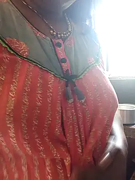 Snapshot of hyd_couple7878 chatting on November 5, 2025, 5:40 am hyd couple7878 online show from November 5, 2025, 5:40 am