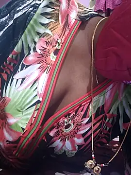 hyd couple7878 online show from November 14, 2025, 9:52 am