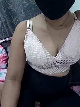 Snapshot of Aarti909090 chatting on March 25, 2026, 3:07 pm Aarti909090 online show from March 25, 2026, 3:07 pm