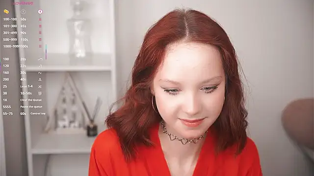 Snapshot of MaisieStarlight chatting on February 14, 2026, 4:37 pm MaisieStarlight online show from February 14, 2026, 4:37 pm