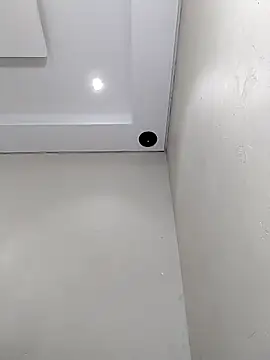 SweetSavage18 online show from February 4, 2026, 7:31 pm