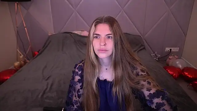 DanielaReign online show from March 5, 2026, 6:42 am