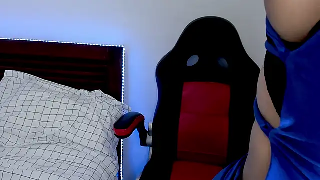 vanessa saquirt online show from February 14, 2026, 2:08 am