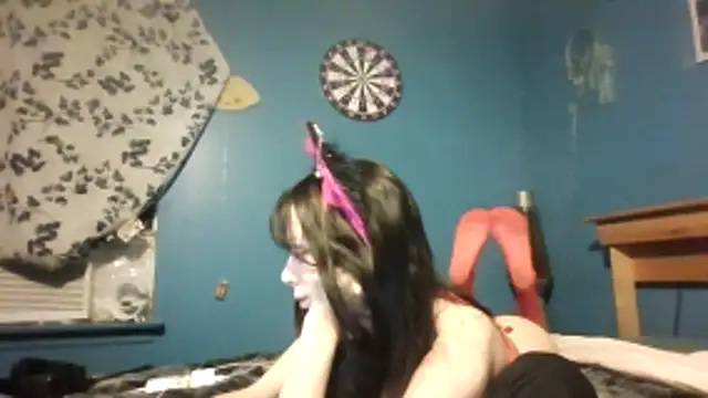 kittenkisses3 online show from November 8, 2025, 6:24 am