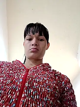 PaulinaLondra2 online show from December 2, 2025, 12:54 pm