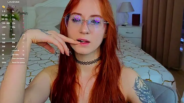Snapshot of WICKEDEMBER chatting on April 28, 2026, 1:15 am WICKEDEMBER online show from April 28, 2026, 1:15 am