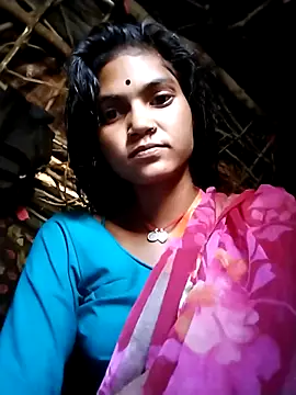 Snapshot of Jooli_cuty chatting on February 8, 2026, 9:45 am Jooli cuty online show from February 8, 2026, 9:45 am