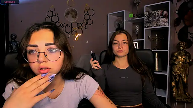 baby hotte online show from November 18, 2025, 7:46 am