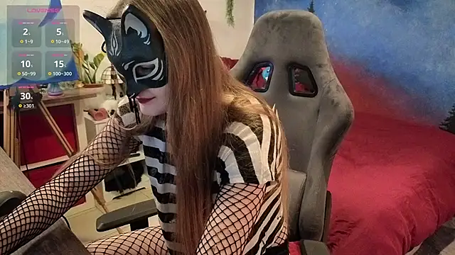 ScarletKitsunyaa online show from March 17, 2026, 2:09 pm