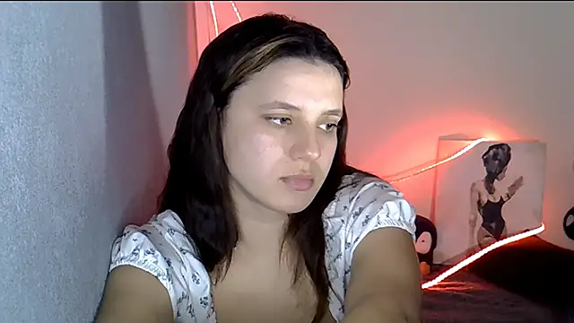 Snapshot of KiraHoney chatting on February 12, 2026, 7:31 pm KiraHoney online show from February 12, 2026, 7:31 pm