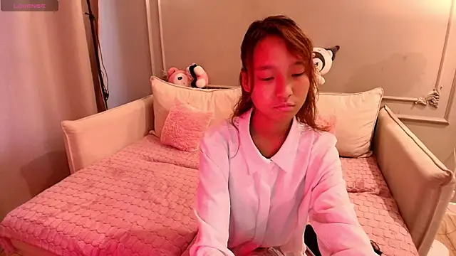 Snapshot of lihnpham chatting on March 20, 2026, 1:21 am lihnpham online show from March 20, 2026, 1:21 am