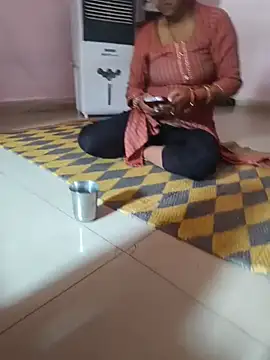 Lailamajnu1996 online show from February 20, 2026, 7:43 am