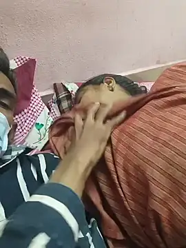 Lailamajnu1996 online show from March 2, 2026, 8:32 am