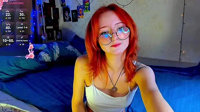 DragonflyLiza online show from December 17, 2025, 10:21 am