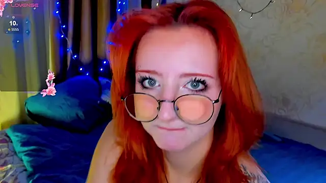 DragonflyLiza online show from December 19, 2025, 9:16 am