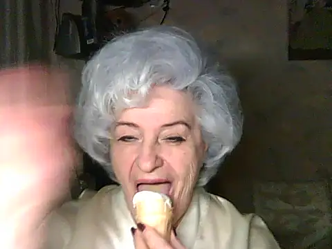 ValeriaKroww online show from November 9, 2025, 7:45 pm