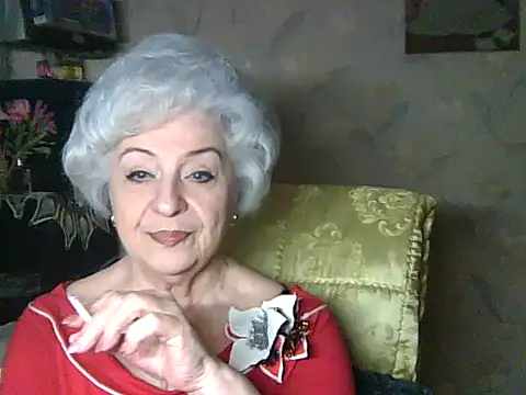 Snapshot of ValeriaKroww chatting on May 3, 2026, 4:57 pm ValeriaKroww online show from May 3, 2026, 4:57 pm