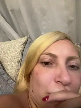 melisboa online show from February 17, 2026, 3:47 am