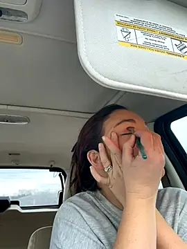 thickfarmtwat online show from December 1, 2025, 4:01 pm