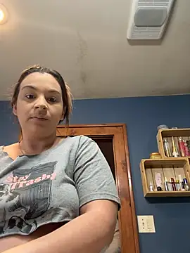 Snapshot of thickfarmtwat chatting on January 18, 2026, 5:39 pm thickfarmtwat online show from January 18, 2026, 5:39 pm