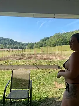 Snapshot of thickfarmtwat chatting on May 19, 2026, 1:50 pm thickfarmtwat online show from May 19, 2026, 1:50 pm