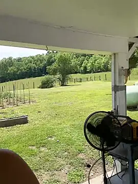 Snapshot of thickfarmtwat chatting on May 31, 2026, 6:09 pm thickfarmtwat online show from May 31, 2026, 6:09 pm