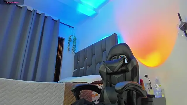 Snapshot of noah_corvelle chatting on February 13, 2026, 5:14 am noah corvelle online show from February 13, 2026, 5:14 am