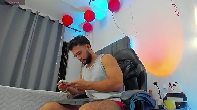 Snapshot of noah_corvelle chatting on February 26, 2026, 2:54 am noah corvelle online show from February 26, 2026, 2:54 am