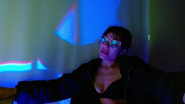 valkiry  online show from November 19, 2025, 9:59 pm