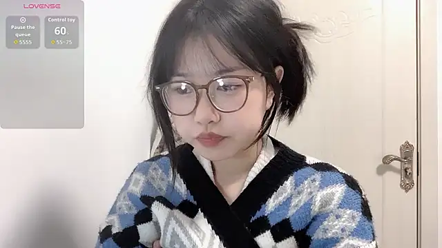 Snapshot of Xiaoji61 chatting on November 28, 2025, 10:29 am Xiaoji61 online show from November 28, 2025, 10:29 am