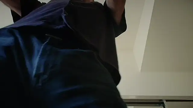 Snapshot of centerfieldshow chatting on November 19, 2025, 9:15 pm centerfieldshow online show from November 19, 2025, 9:15 pm