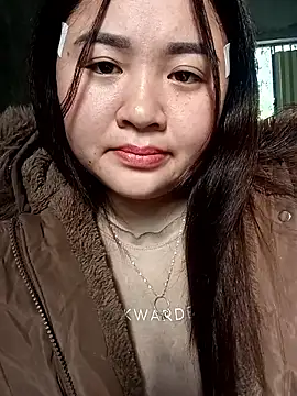 Bee-bgolden online show from November 27, 2025, 2:13 am