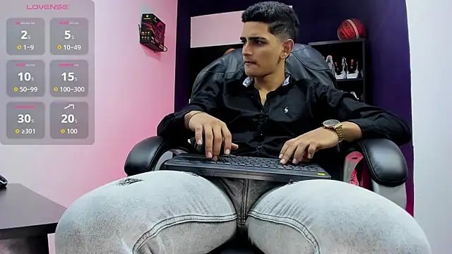 Alex king27 online show from January 17, 2026, 5:34 am