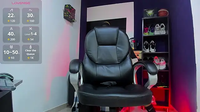 Alex king27 online show from March 6, 2026, 1:02 am